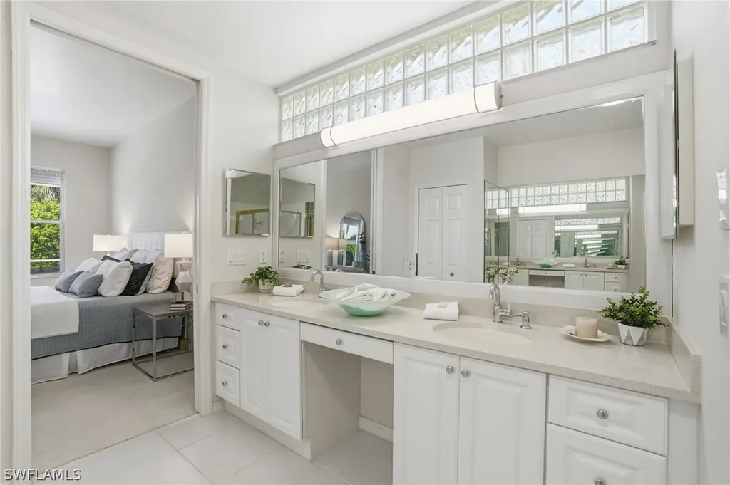 1737 Marsh Run Naples FL 34109