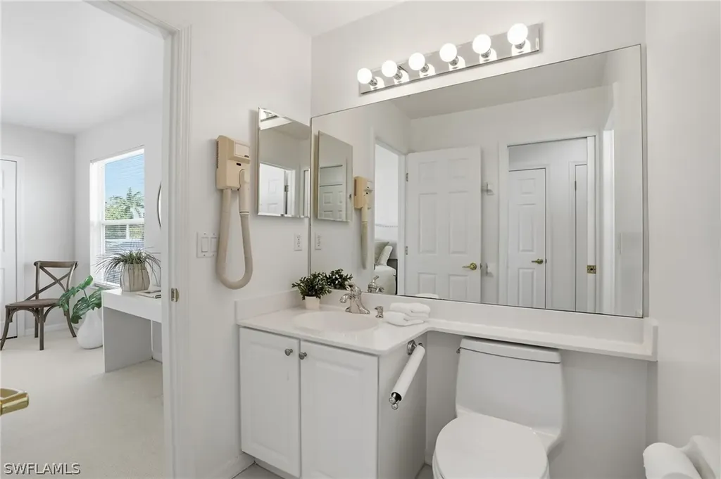 1737 Marsh Run Naples FL 34109