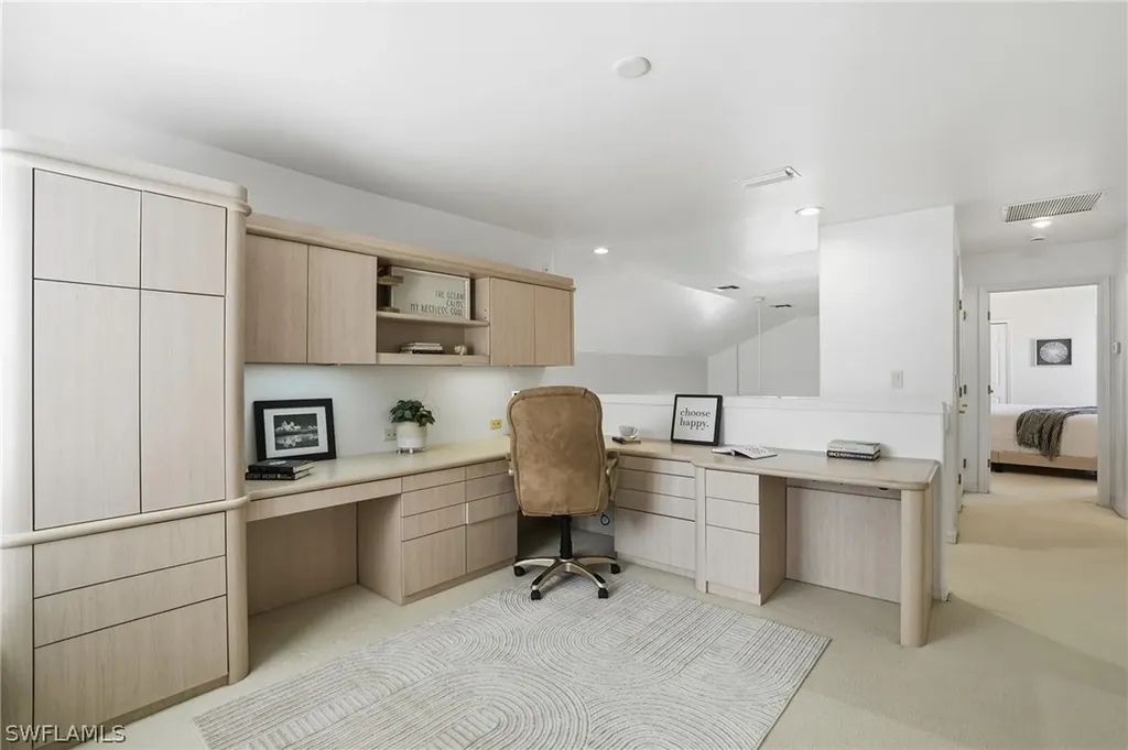 1737 Marsh Run Naples FL 34109