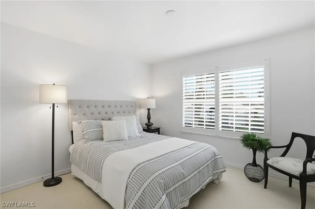1737 Marsh Run Naples FL 34109