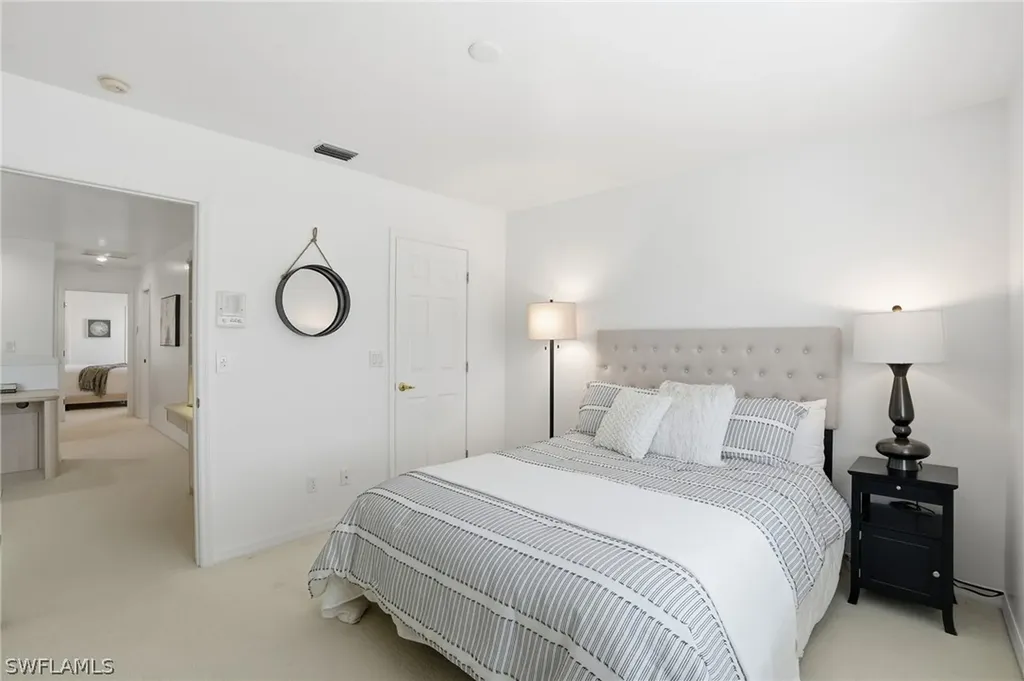 1737 Marsh Run Naples FL 34109