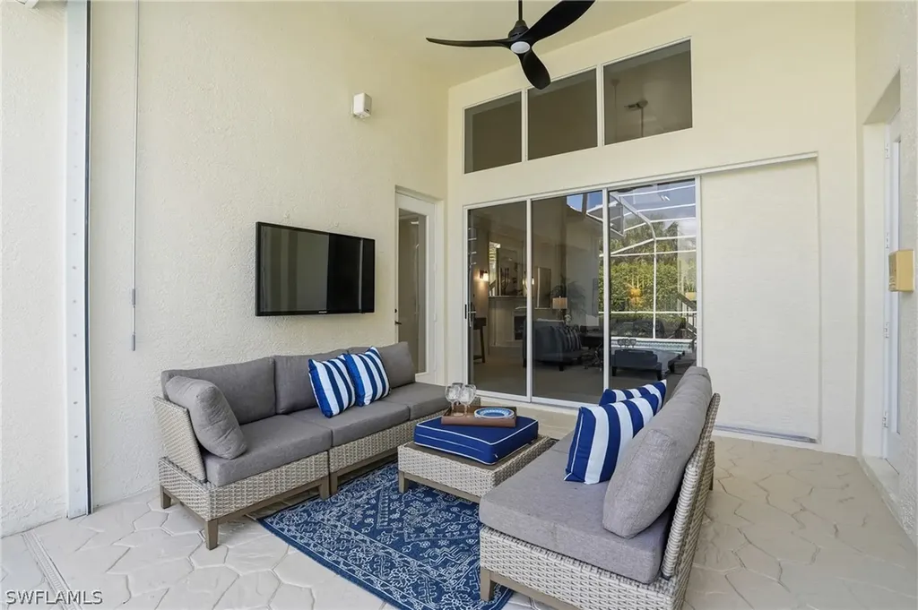 1737 Marsh Run Naples FL 34109