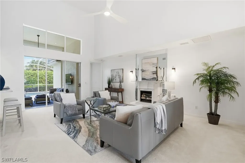 1737 Marsh Run Naples FL 34109
