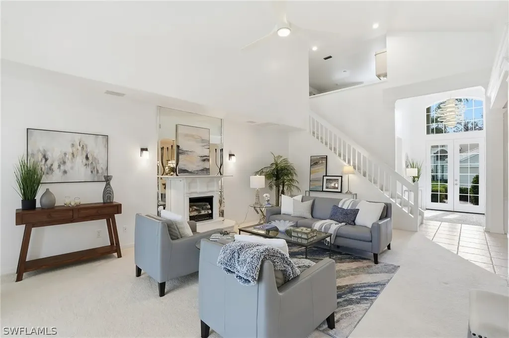 1737 Marsh Run Naples FL 34109