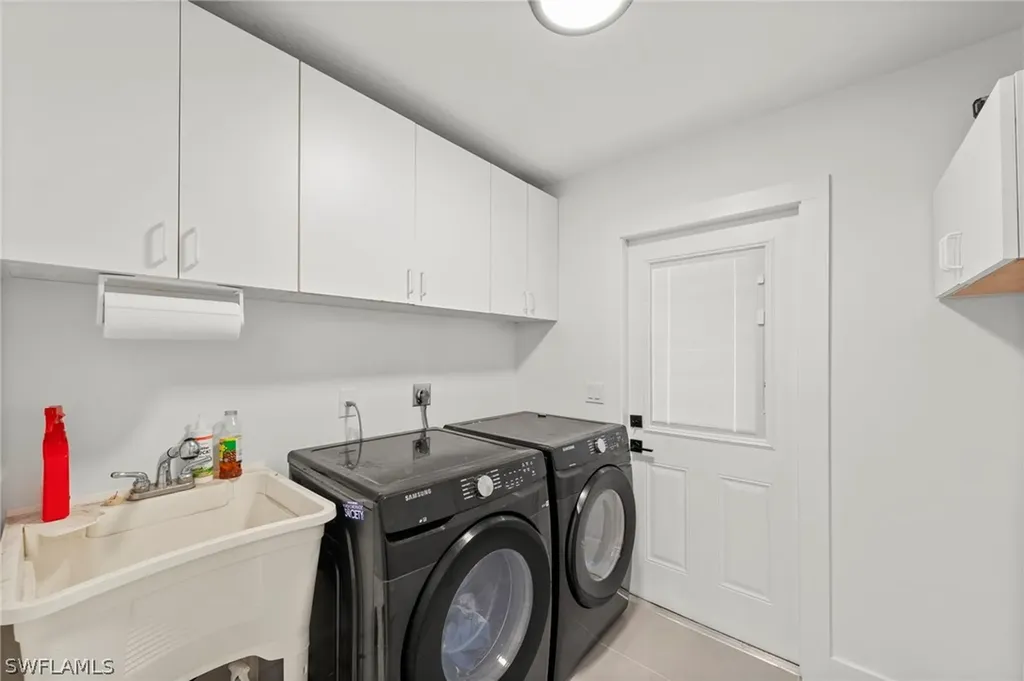 2232 Randolph Drive Fort Myers FL 33905