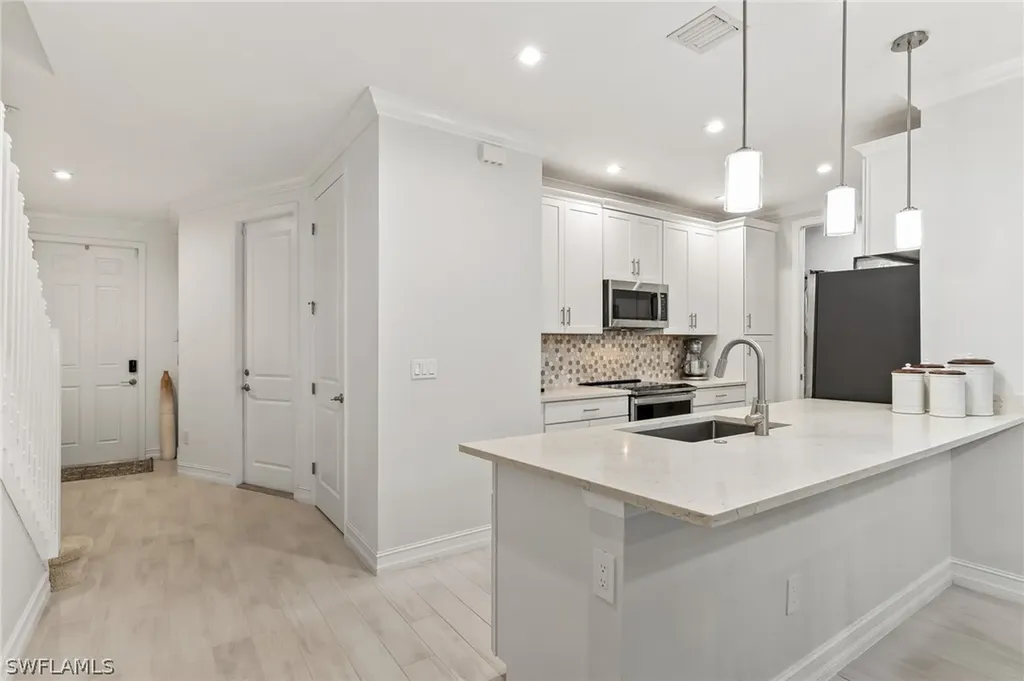 7344 Rockefeller Drive Naples FL 34119