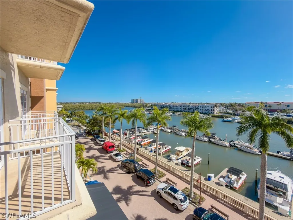 451 Bayfront Place Naples FL 34102