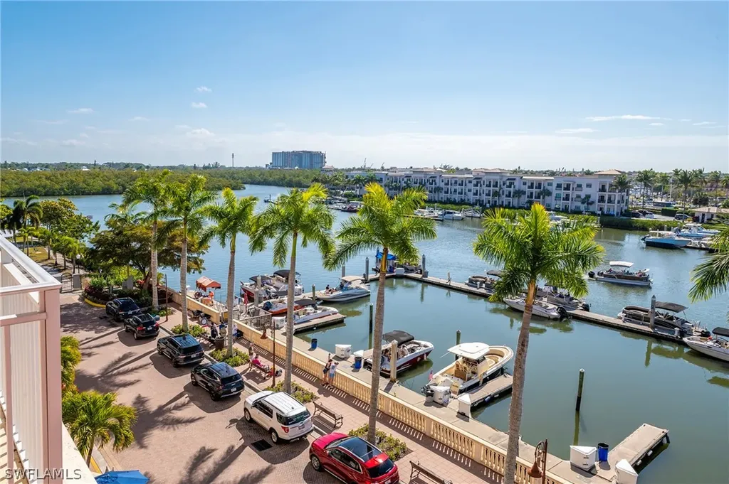 451 Bayfront Place Naples FL 34102