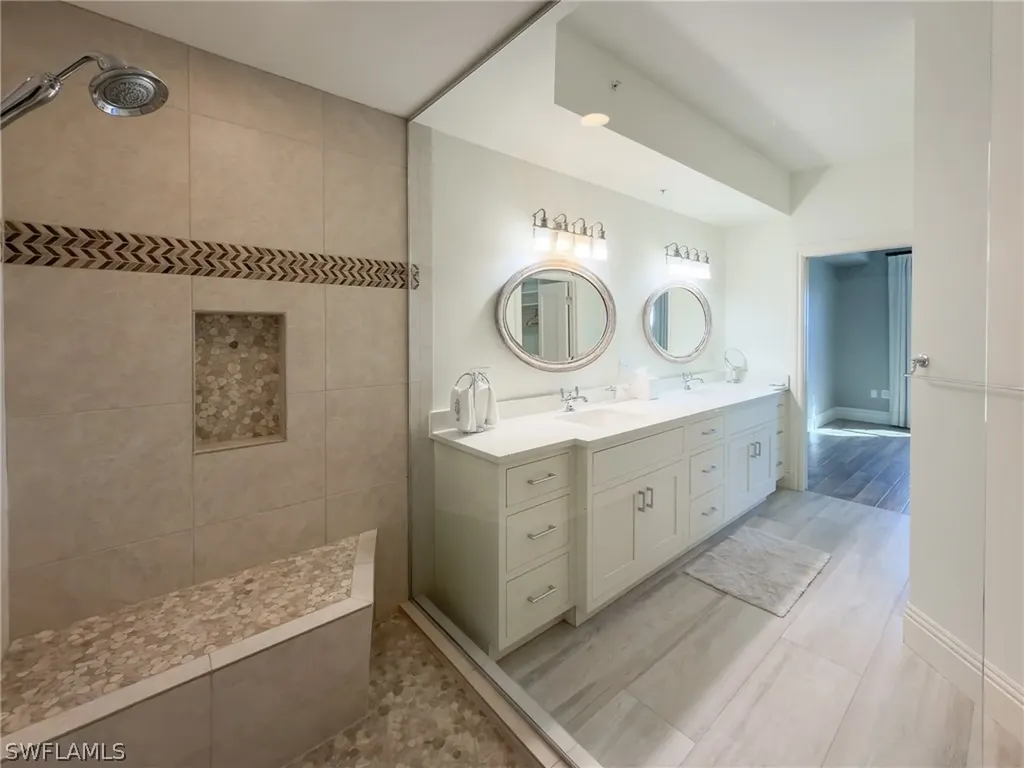 451 Bayfront Place Naples FL 34102