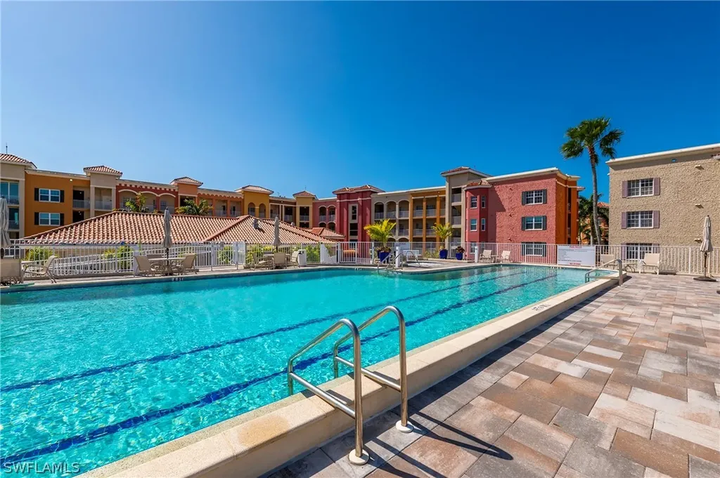 451 Bayfront Place Naples FL 34102