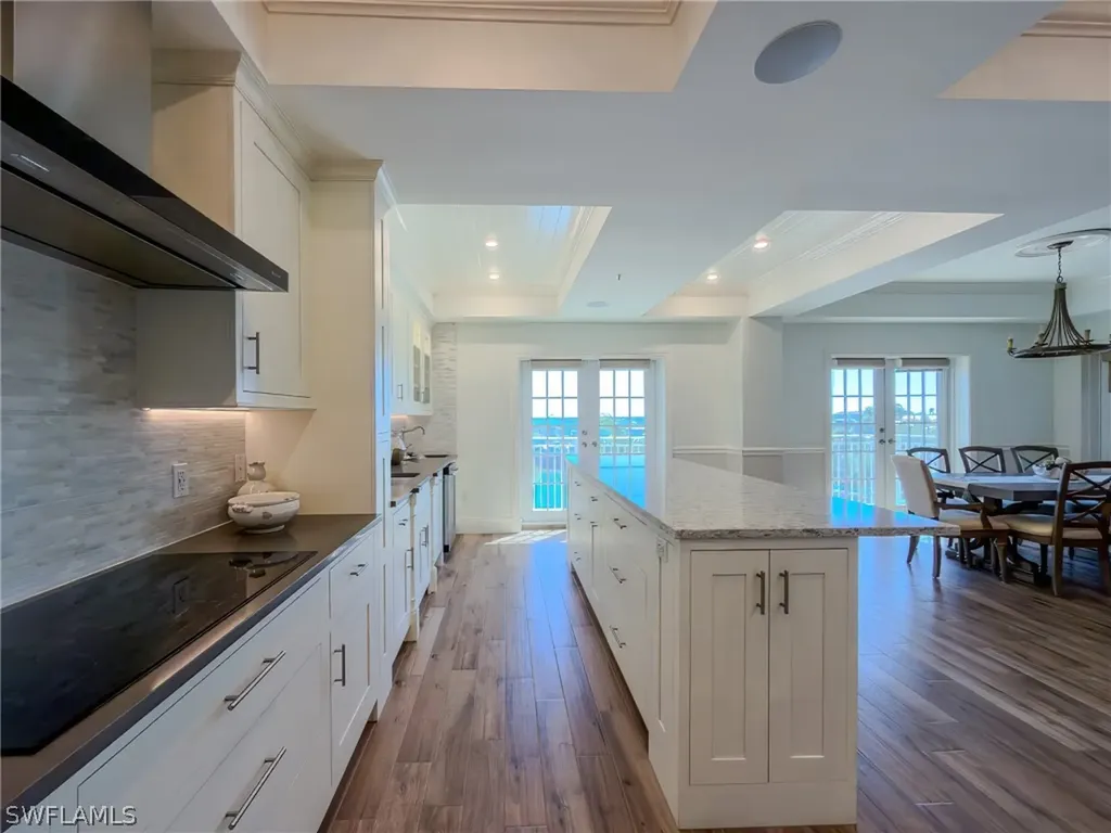 451 Bayfront Place Naples FL 34102