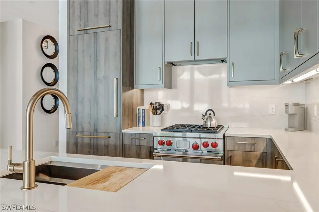 850 Central Avenue Naples FL 34102