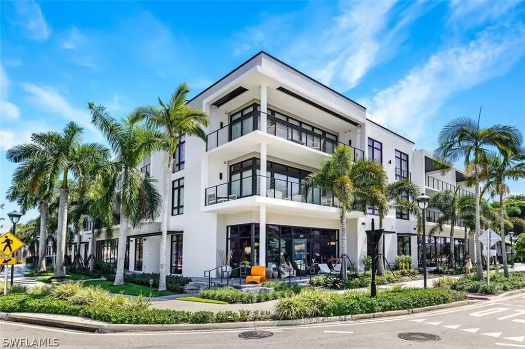 850 Central Avenue Naples FL 34102