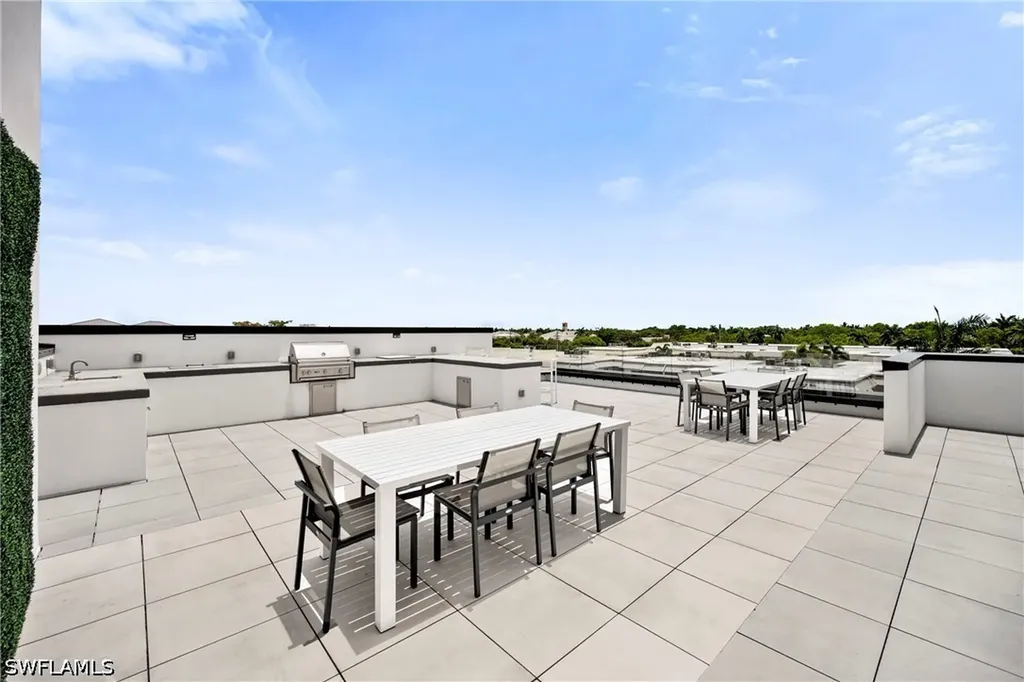 850 Central Avenue Naples FL 34102