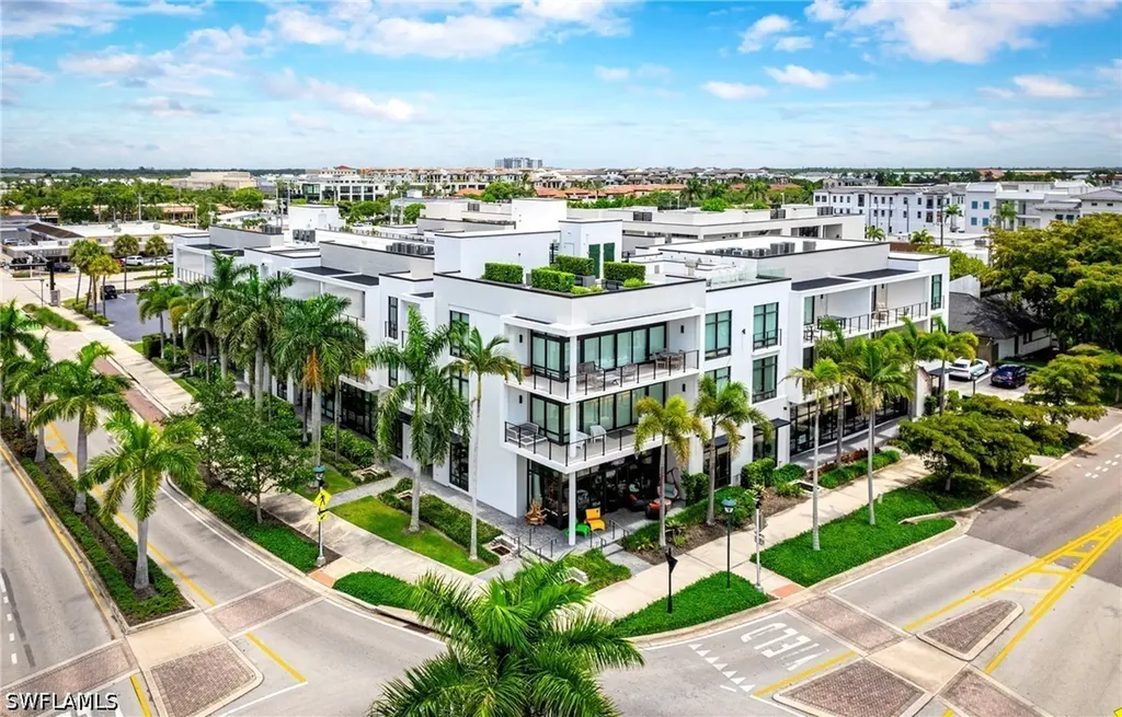 850 Central Avenue Naples FL 34102