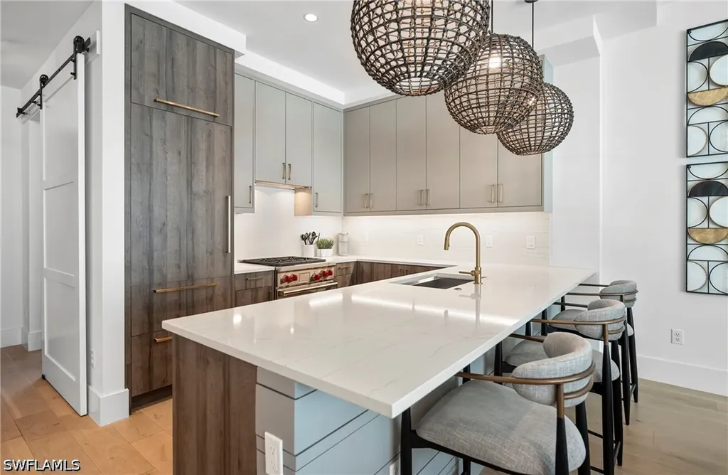 850 Central Avenue Naples FL 34102