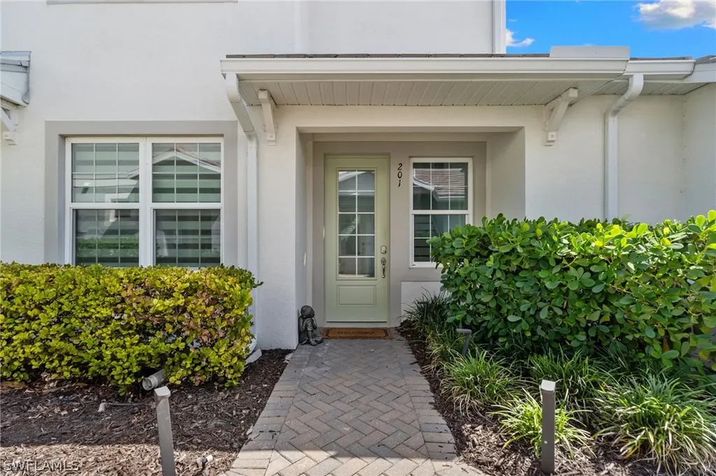 4620 Arboretum Circle Naples FL 34112