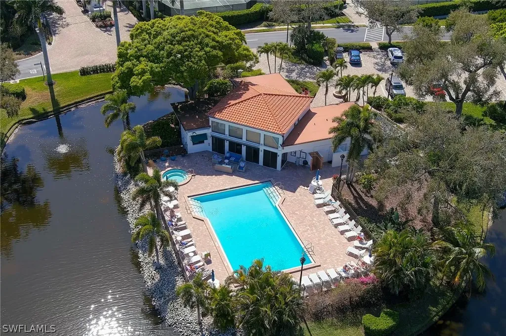 515 Beachwalk Circle Naples FL 34108