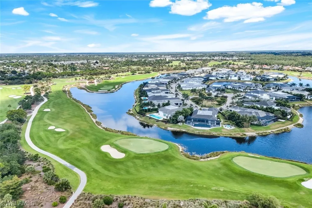 9590 Trevi Court Naples FL 34113