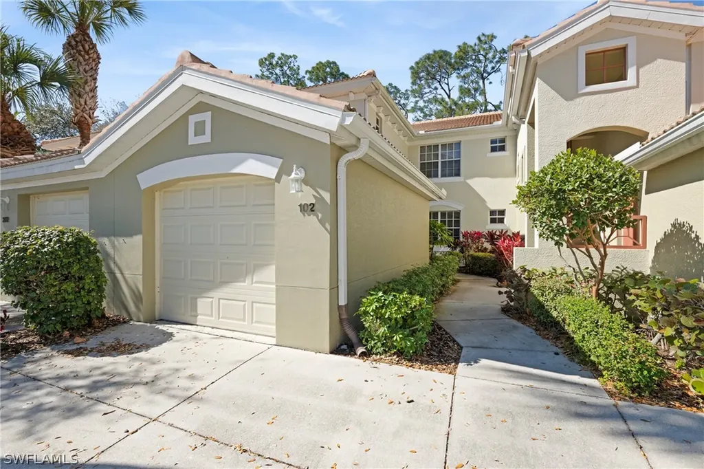 1672 Tarpon Bay Drive S Naples FL 34119
