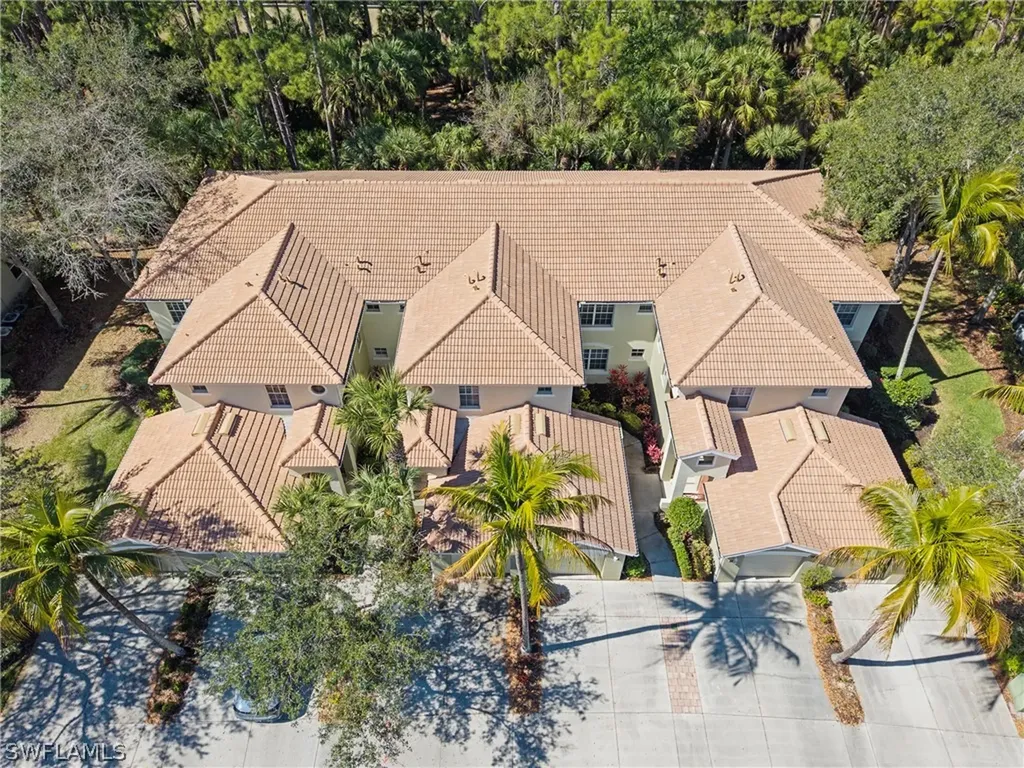 1672 Tarpon Bay Drive S Naples FL 34119