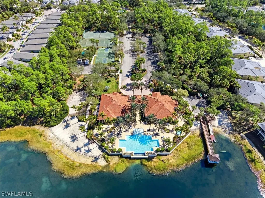 1672 Tarpon Bay Drive S Naples FL 34119