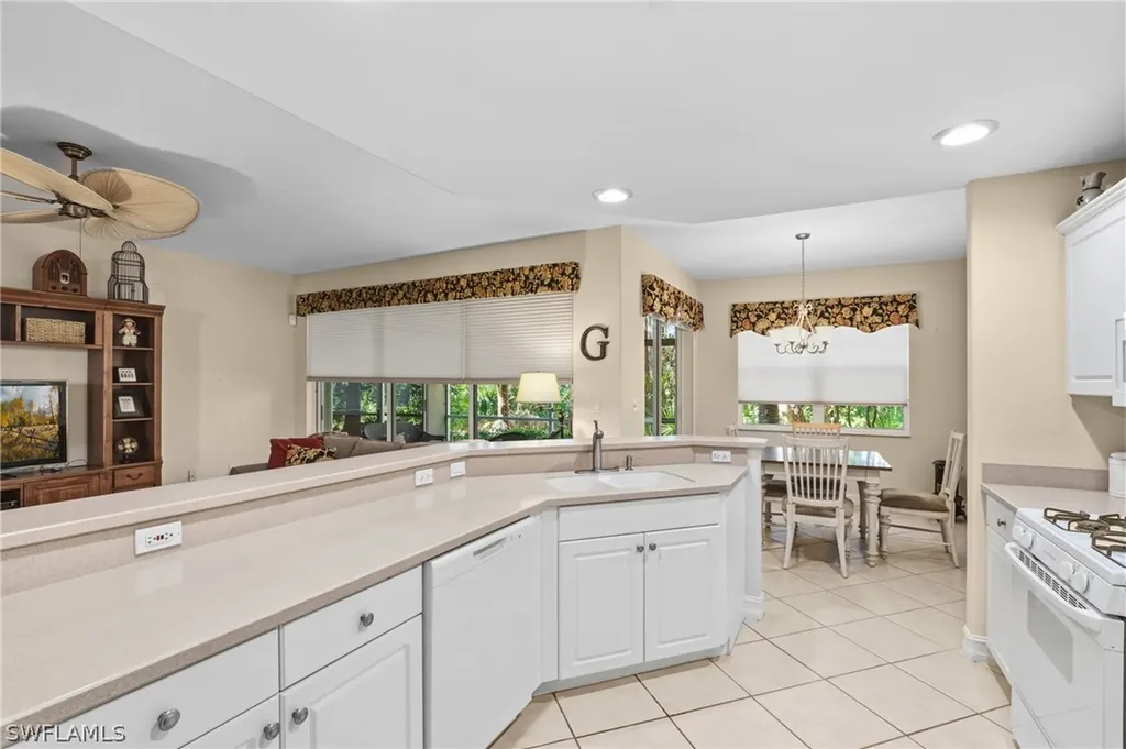 1672 Tarpon Bay Drive S Naples FL 34119