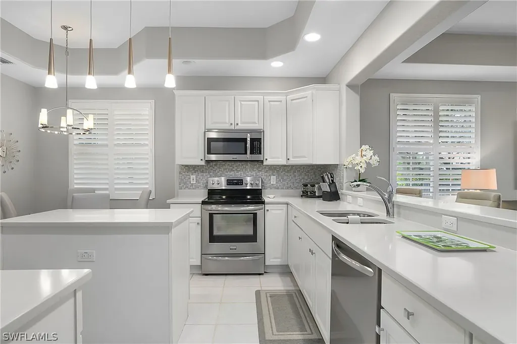 3099 Lancaster Drive Naples FL 34105