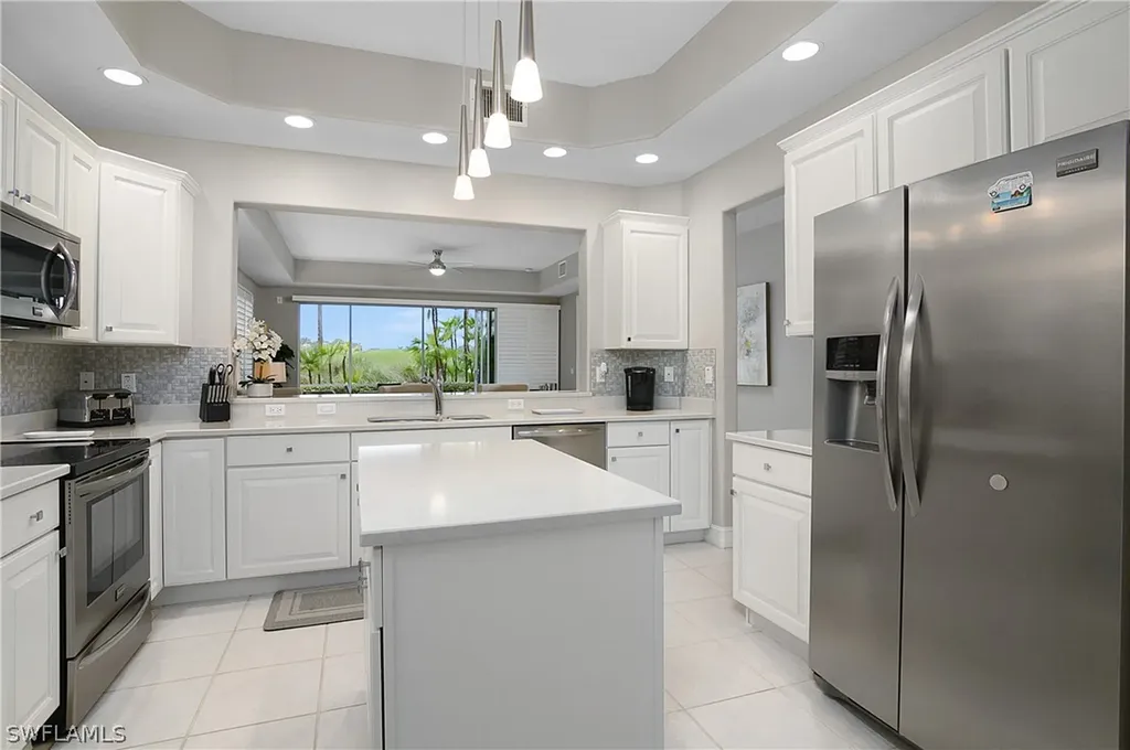 3099 Lancaster Drive Naples FL 34105