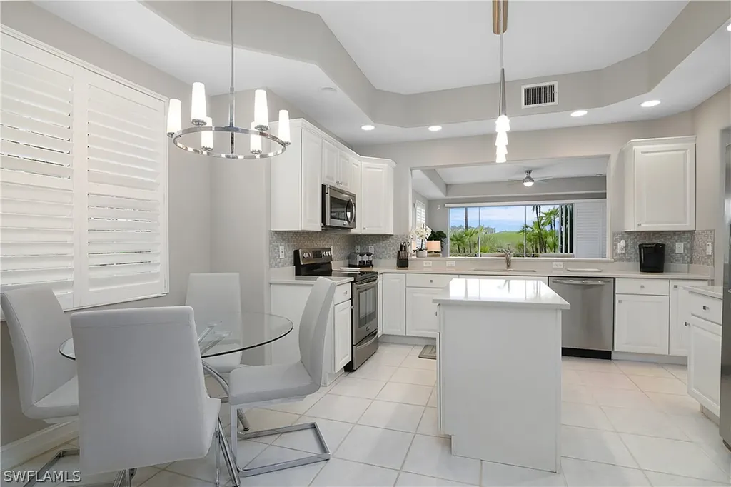 3099 Lancaster Drive Naples FL 34105