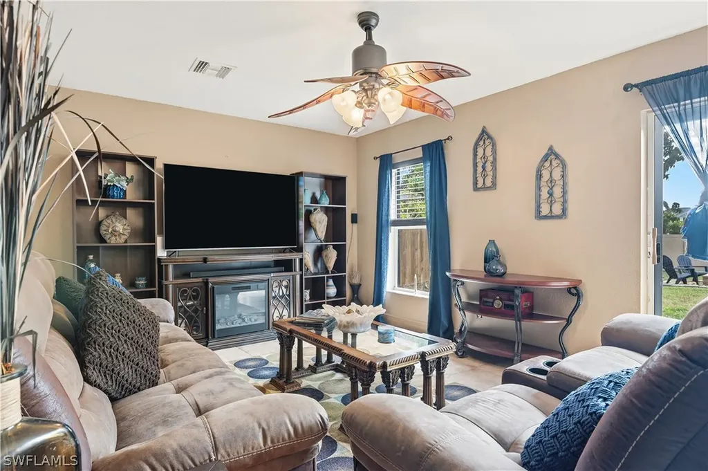 2622 SW 35th Lane Cape Coral FL 33914