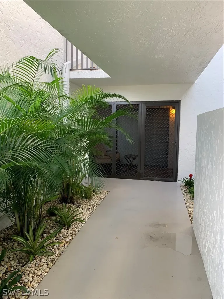 4082 Belair Lane Naples FL 34103