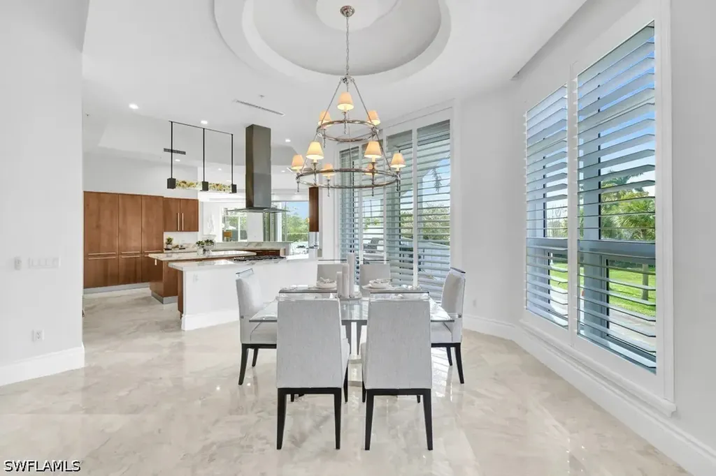 13675 Vanderbilt Drive Naples FL 34110