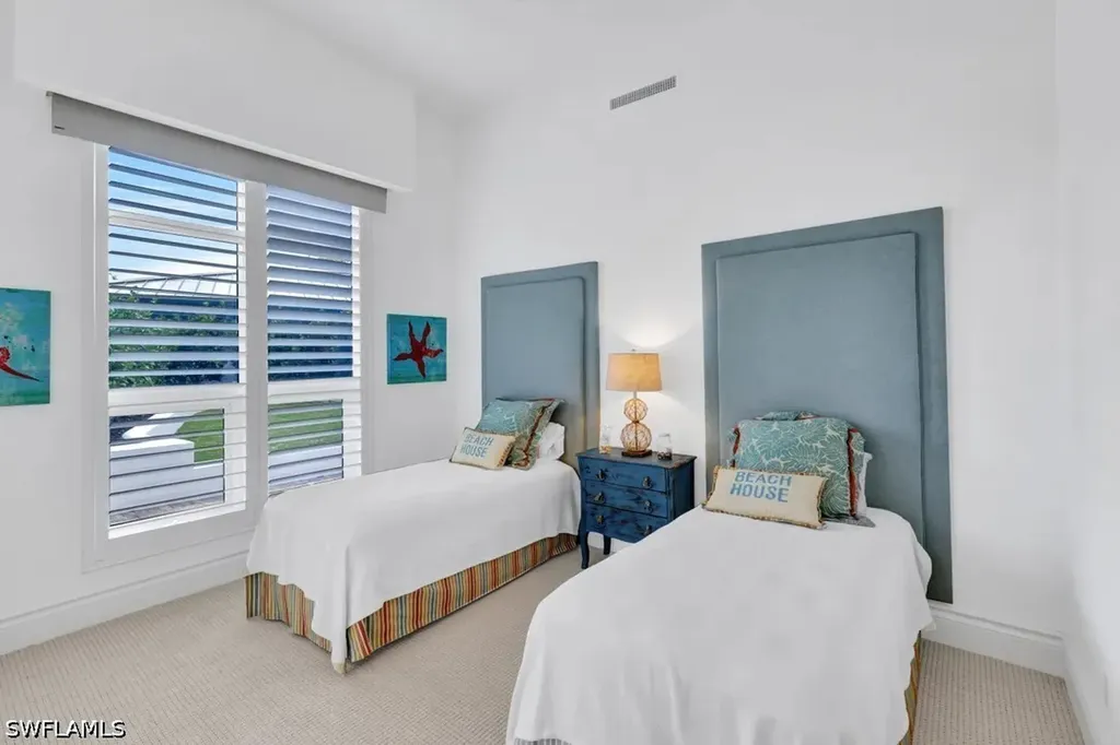 13675 Vanderbilt Drive Naples FL 34110