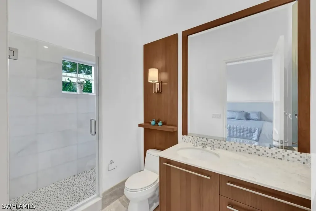 13675 Vanderbilt Drive Naples FL 34110