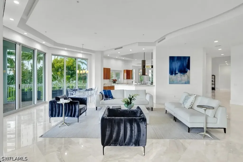 13675 Vanderbilt Drive Naples FL 34110