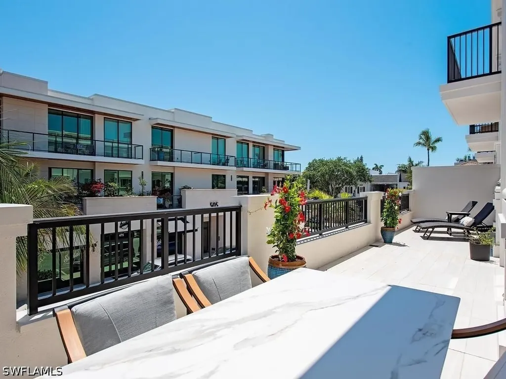 490 5th Street S Naples FL 34102