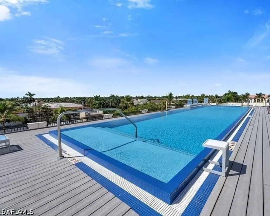 490 5th Street S Naples FL 34102