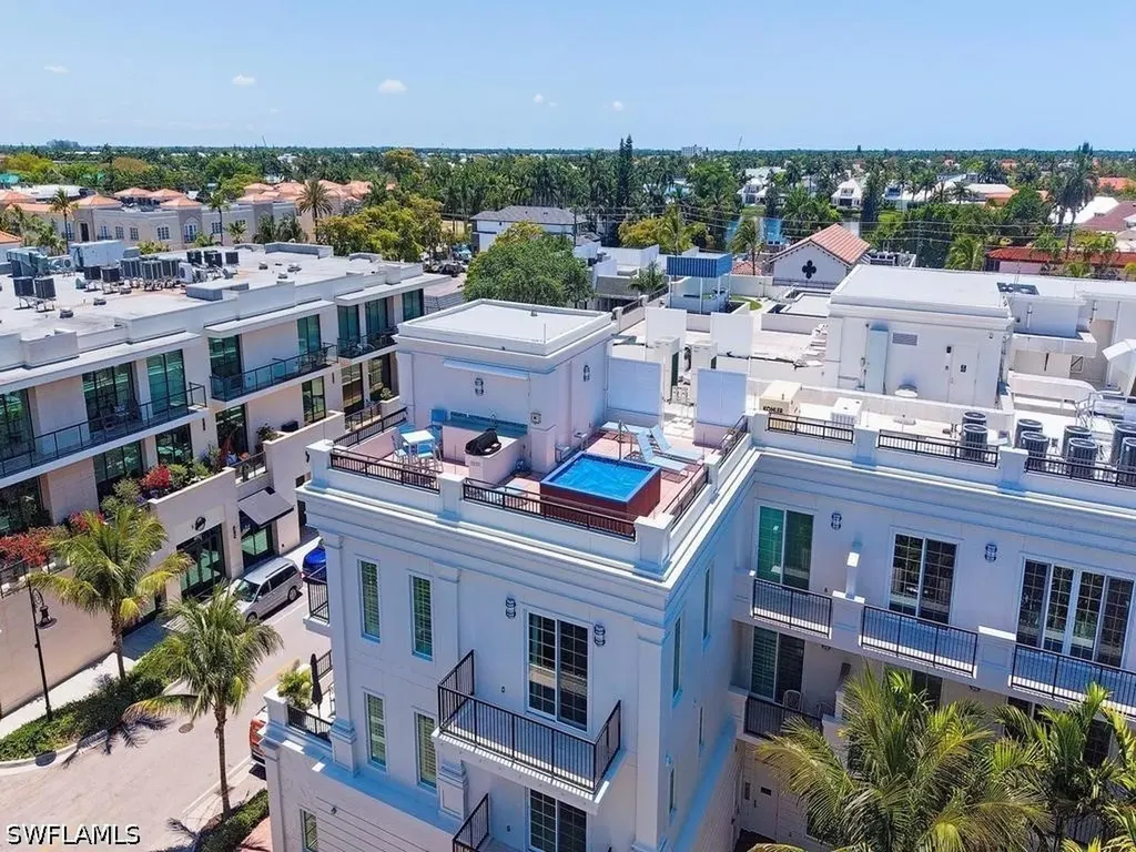 490 5th Street S Naples FL 34102