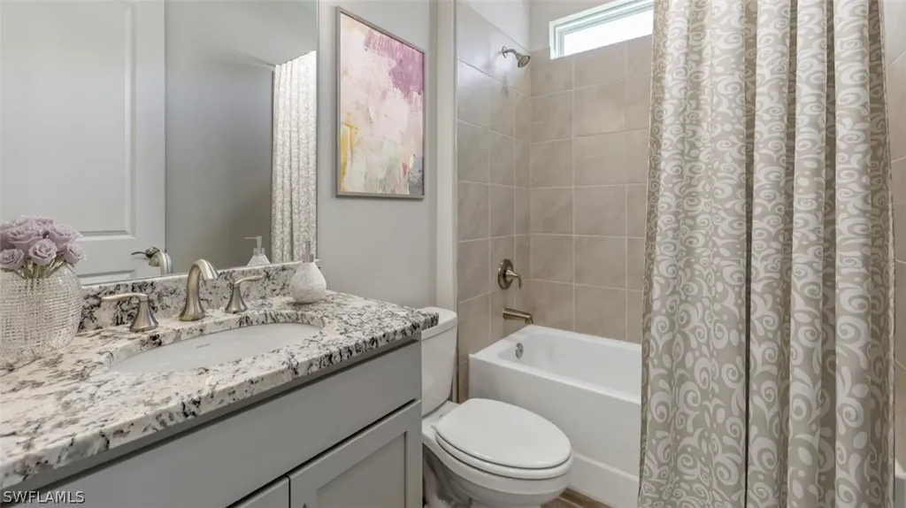 568 Spring Hill Lake Loop Cape Coral FL 33993