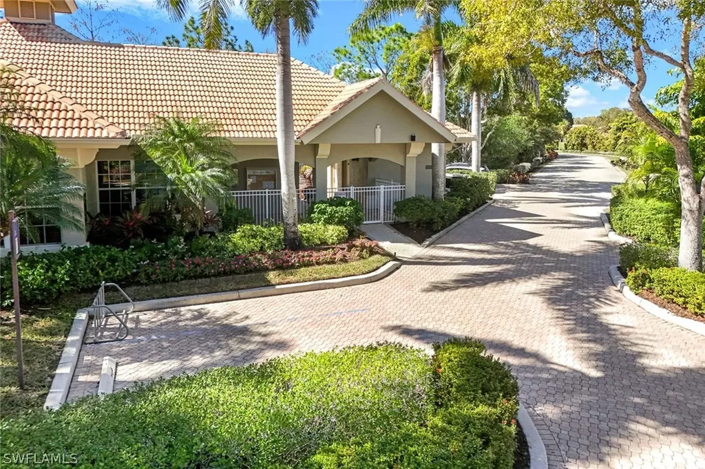 14615 Glen Eden Drive Naples FL 34110