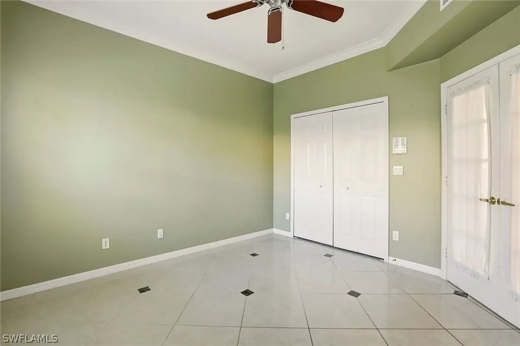 1717 Marsh Run Naples FL 34109