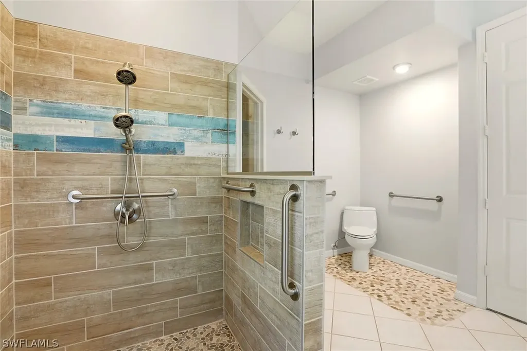 1717 Marsh Run Naples FL 34109