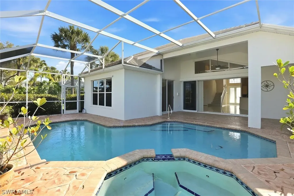 1717 Marsh Run Naples FL 34109