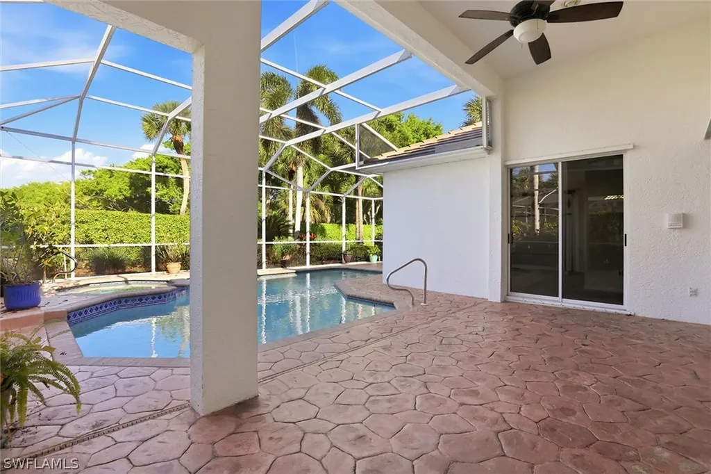 1717 Marsh Run Naples FL 34109