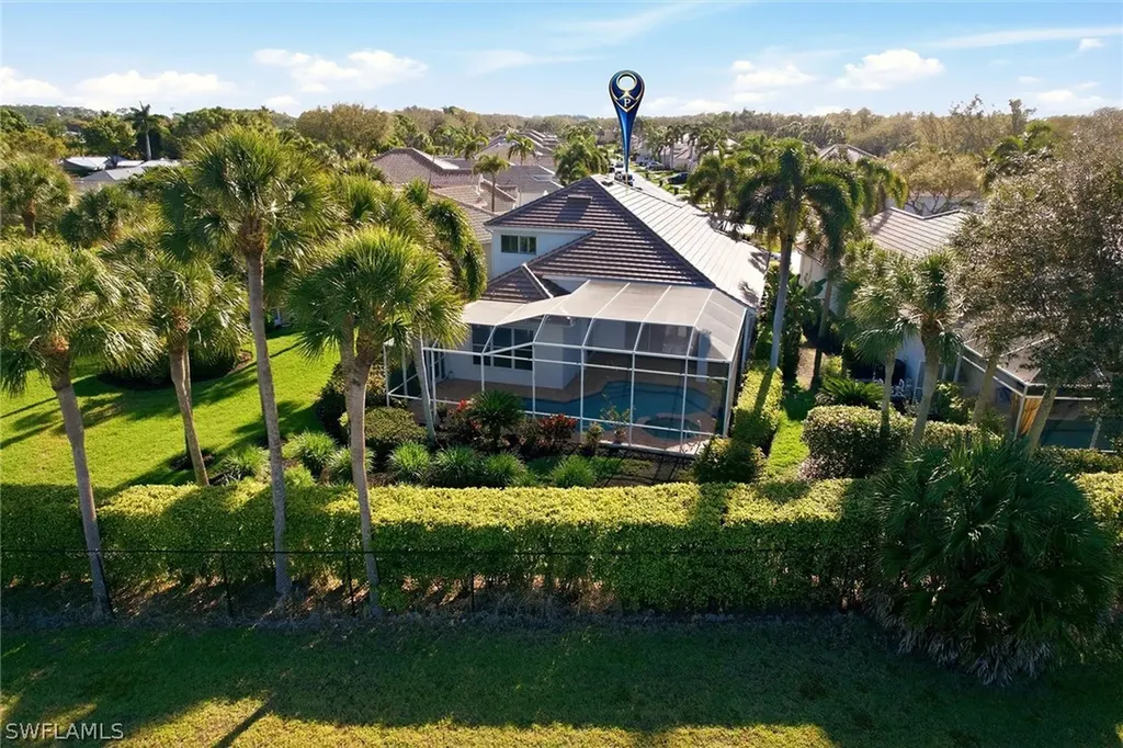 1717 Marsh Run Naples FL 34109