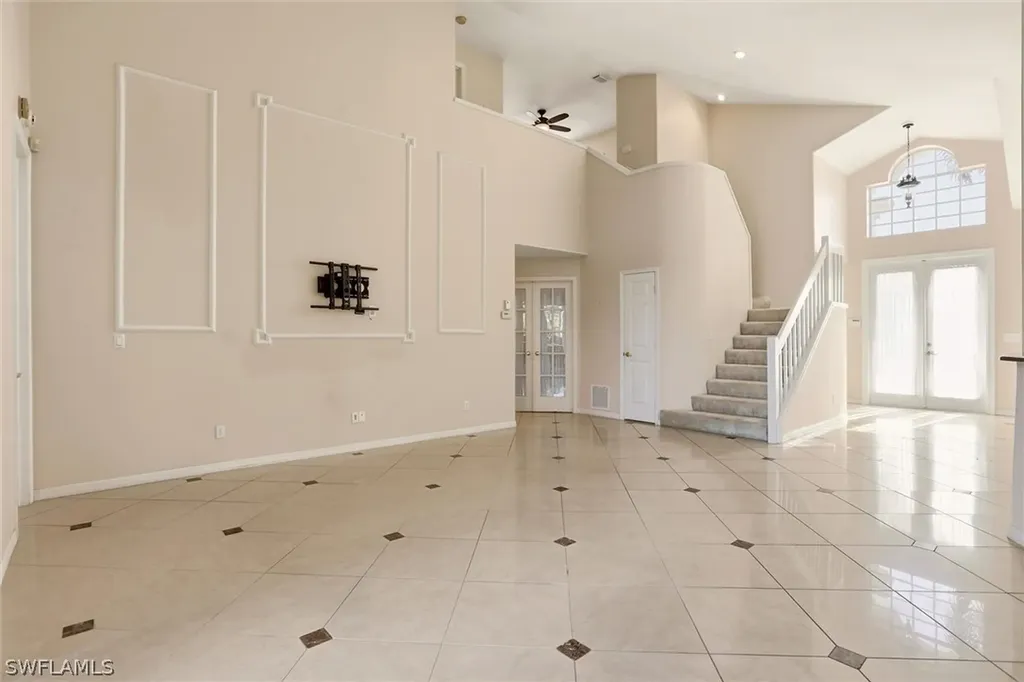 1717 Marsh Run Naples FL 34109