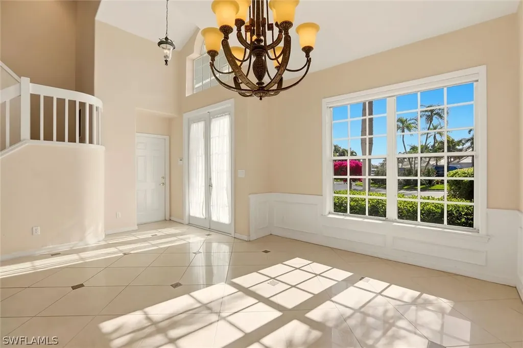 1717 Marsh Run Naples FL 34109