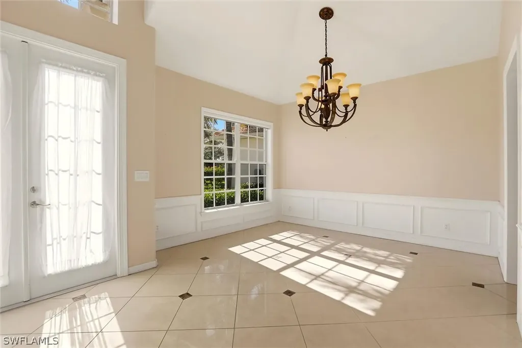 1717 Marsh Run Naples FL 34109