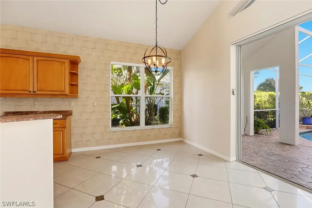 1717 Marsh Run Naples FL 34109
